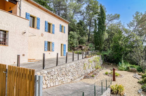 Foto 33 - Casa de 2 habitaciones en Châteaudouble con piscina privada y jardín