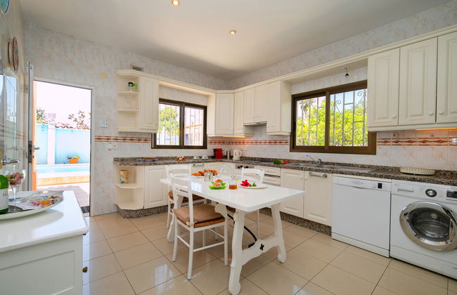 Casa de 4 quartos em l'Alfàs del Pi com piscina privada e jardim - Foto 3