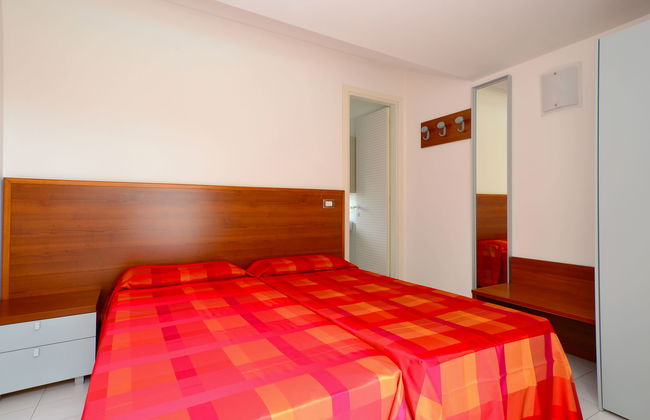 Apartamento de 1 quarto em Lignano Sabbiadoro com piscina e jardim - Foto 13