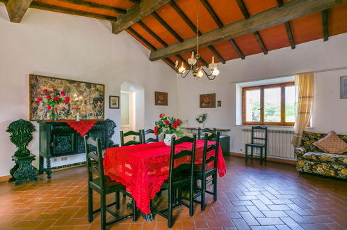 Photo 5 - 2 bedroom Apartment in Monteriggioni with swimming pool and garden