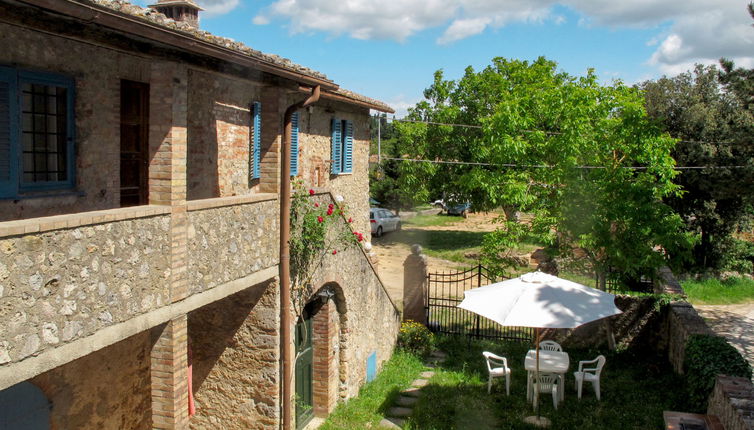 Photo 1 - Appartement de 2 chambres à Monteriggioni avec piscine et jardin