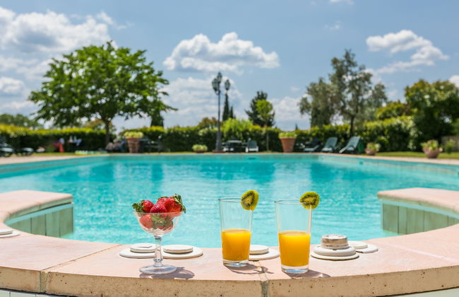 Apartamento de 3 quartos em Capraia e Limite com piscina e jardim - Foto 2