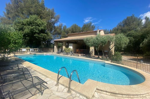 Photo 1 - Maison de 2 chambres à Grans avec piscine et jardin