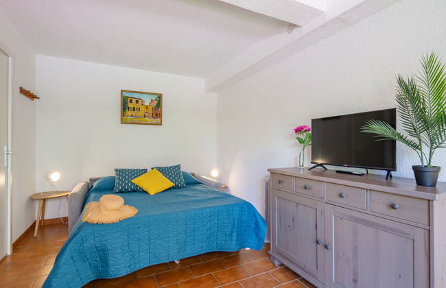 Apartment mit 1 Schlafzimmer in Sainte-Maxime mit schwimmbad und garten - Foto 4