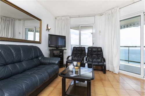Foto 9 - Apartment mit 2 Schlafzimmern in Castell-Platja d'Aro mit terrasse und blick aufs meer