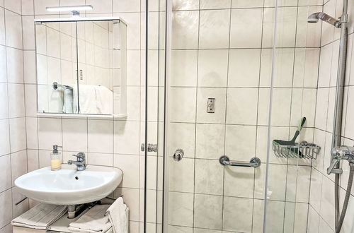 Photo 15 - 1 bedroom Apartment in Brienz with garden