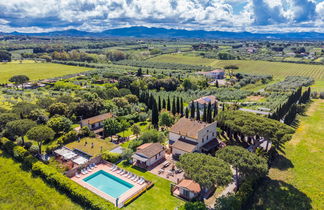 Foto 3 - Appartamento con 1 camera da letto a Cecina con piscina e vista mare