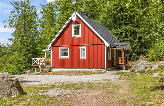 Casa de 4 quartos em Olofström com jardim e sauna - Foto 1