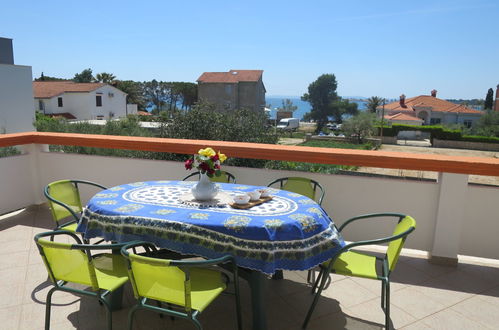 Photo 1 - 3 bedroom Apartment in Vir with garden and sea view