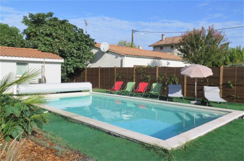 Foto 23 - Casa de 2 habitaciones en Saint-Vivien-de-Médoc con piscina privada y jardín