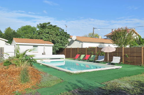 Foto 22 - Casa de 2 quartos em Saint-Vivien-de-Médoc com piscina privada e jardim