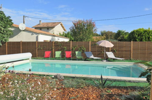 Foto 2 - Haus mit 2 Schlafzimmern in Saint-Vivien-de-Médoc mit privater pool und garten