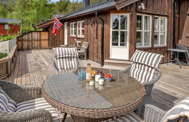 Casa de 4 quartos em Fossdal com jardim e terraço - Foto 7