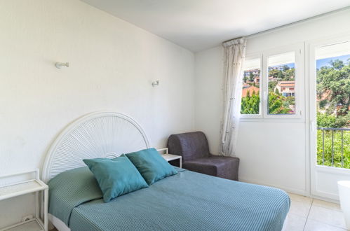 Foto 4 - Apartamento de 2 quartos em Le Lavandou com jardim