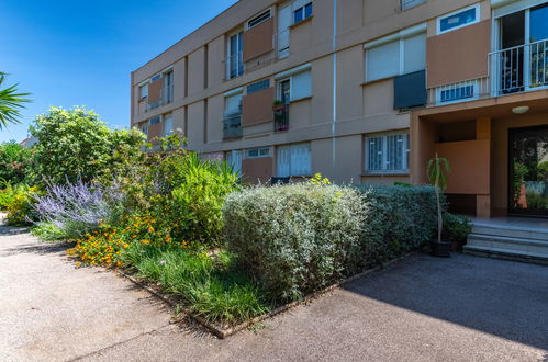 Photo 16 - Appartement de 2 chambres à Le Lavandou avec jardin