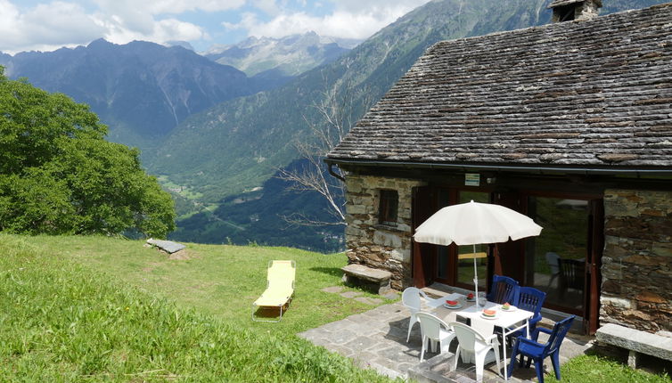 Photo 1 - Maison de 2 chambres à Acquarossa avec jardin