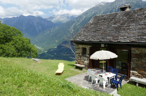 Photo 1 - Maison de 2 chambres à Acquarossa avec jardin