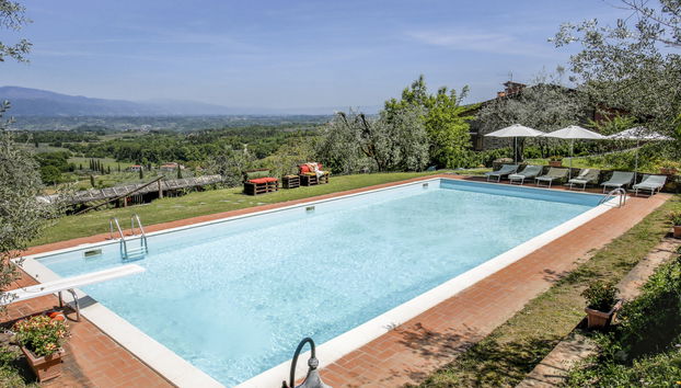 2 bedroom Apartment in Montevarchi with swimming pool and garden - Photo 2