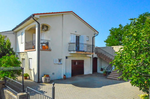 Foto 12 - Haus mit 3 Schlafzimmern in Dobrinj mit terrasse