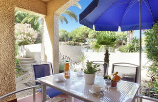 Photo 2 - 2 bedroom Apartment in Agde with swimming pool and sea view