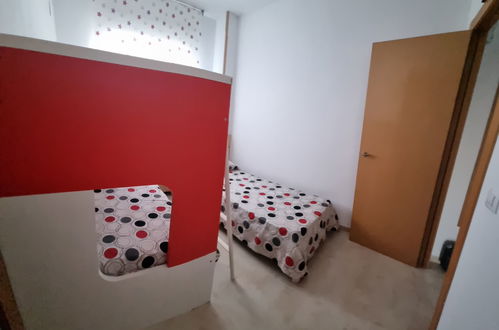 Foto 17 - Appartamento con 2 camere da letto a Oropesa del Mar con piscina e vista mare