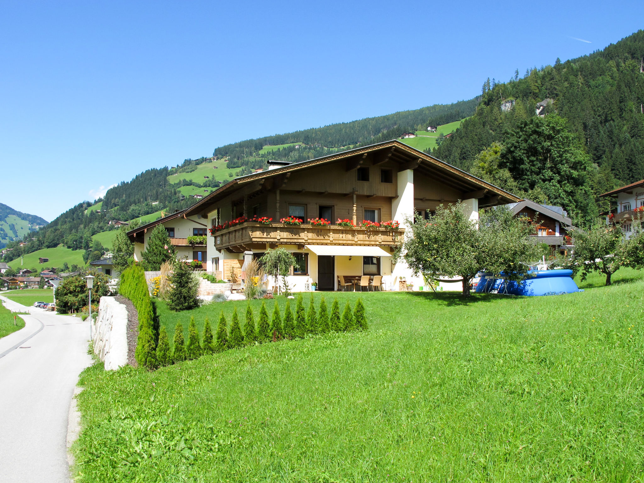 Foto 1 - Apartamento de 2 quartos em Ramsau im Zillertal com jardim