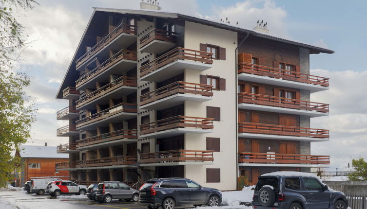 Photo 1 - 2 bedroom Apartment in Nendaz with swimming pool and mountain view