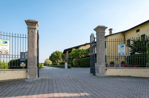 Foto 47 - Appartamento con 1 camera da letto a Desenzano del Garda con piscina e vista sulle montagne