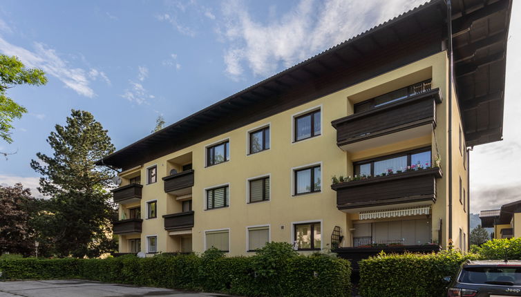 Photo 1 - 2 bedroom Apartment in Zell am See with garden and mountain view