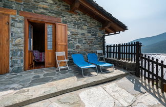 Photo 3 - Maison de 1 chambre à Avise avec terrasse et vues sur la montagne