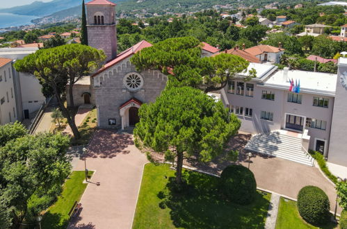 Photo 60 - Maison de 4 chambres à Rijeka avec piscine privée et jardin