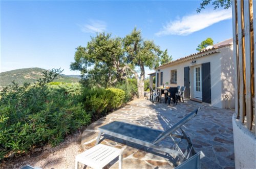 Foto 18 - Casa de 3 habitaciones en Roquebrune-sur-Argens con terraza y vistas al mar