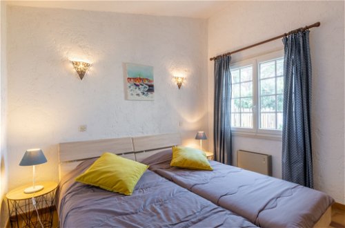 Foto 10 - Casa de 3 habitaciones en Roquebrune-sur-Argens con terraza y vistas al mar
