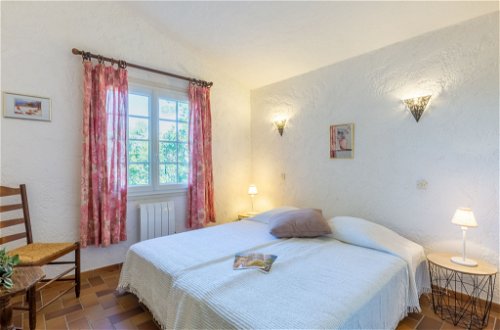 Foto 5 - Haus mit 3 Schlafzimmern in Roquebrune-sur-Argens mit terrasse und blick aufs meer