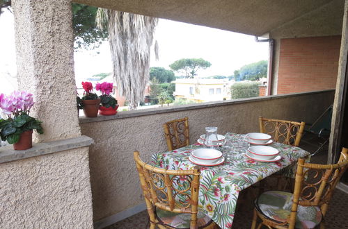 Photo 21 - 2 bedroom Apartment in Anzio with garden and sea view