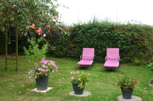 Photo 16 - 1 bedroom House in Canchy with garden