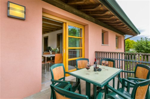 Foto 24 - Appartamento con 2 camere da letto a Lignano Sabbiadoro con piscina e vista mare