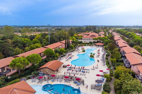 Foto 43 - Casa de 3 quartos em Lignano Sabbiadoro com piscina e vistas do mar