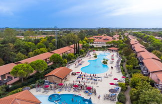 Foto 2 - Casa de 2 quartos em Lignano Sabbiadoro com piscina e jardim