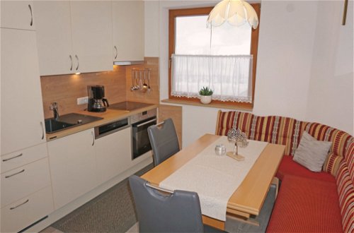 Photo 10 - 2 bedroom Apartment in See with garden and mountain view