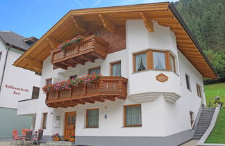 Photo 1 - 2 bedroom Apartment in See with garden and mountain view