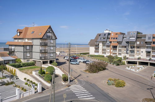 Foto 5 - Appartamento a Cabourg con vista mare