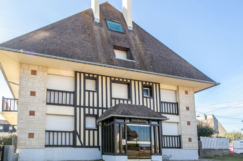 Photo 17 - Appartement de 1 chambre à Cabourg avec jardin et vues à la mer