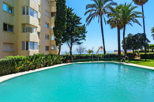 Foto 1 - Apartamento de 2 quartos em Estepona com piscina e vistas do mar