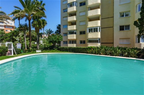 Foto 22 - Appartamento con 2 camere da letto a Estepona con piscina e vista mare