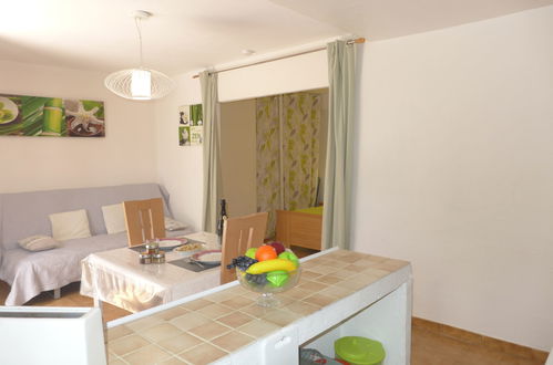 Foto 7 - Apartamento de 1 quarto em Roquebrune-sur-Argens com jardim e terraço