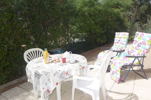 Photo 5 - 1 bedroom Apartment in Roquebrune-sur-Argens with garden and terrace