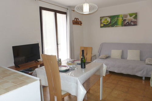 Foto 6 - Apartment mit 1 Schlafzimmer in Roquebrune-sur-Argens mit garten und terrasse