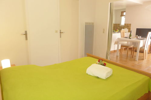Foto 10 - Apartment mit 1 Schlafzimmer in Roquebrune-sur-Argens mit garten und blick aufs meer