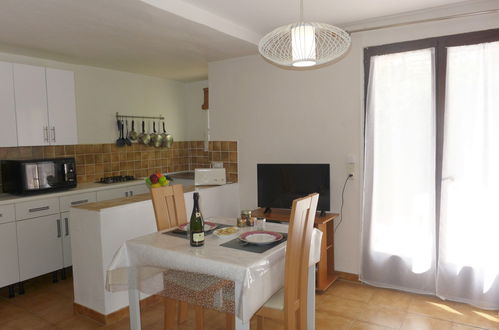 Photo 3 - 1 bedroom Apartment in Roquebrune-sur-Argens with garden and terrace